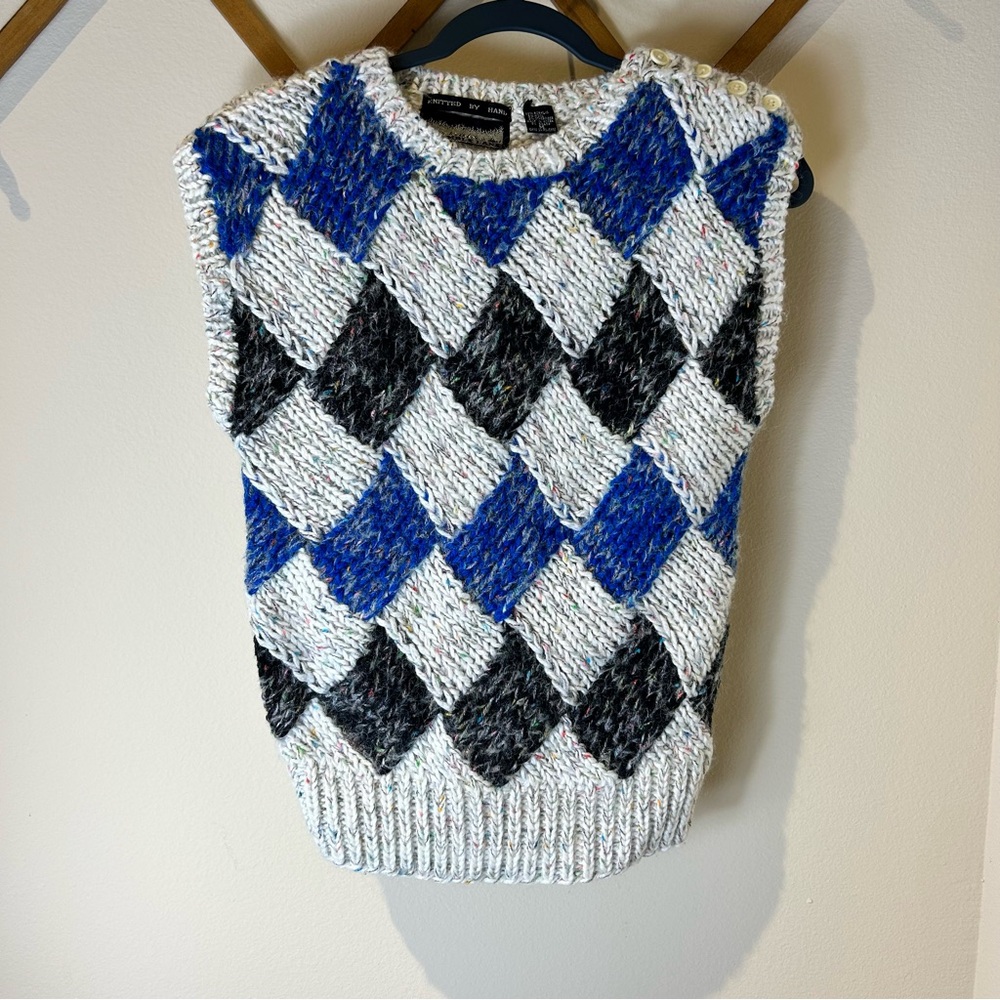 Vintage argyle pattern chunky knit sweater vest